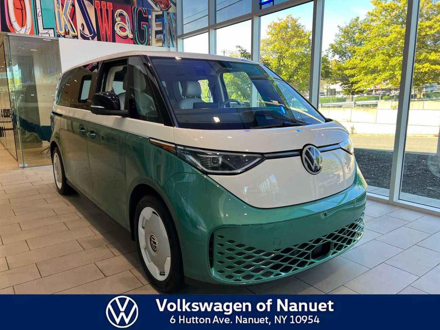 2025 Volkswagen ID.Buzz 1st Edition — Minivan — 22 mi — Nanuet, NY