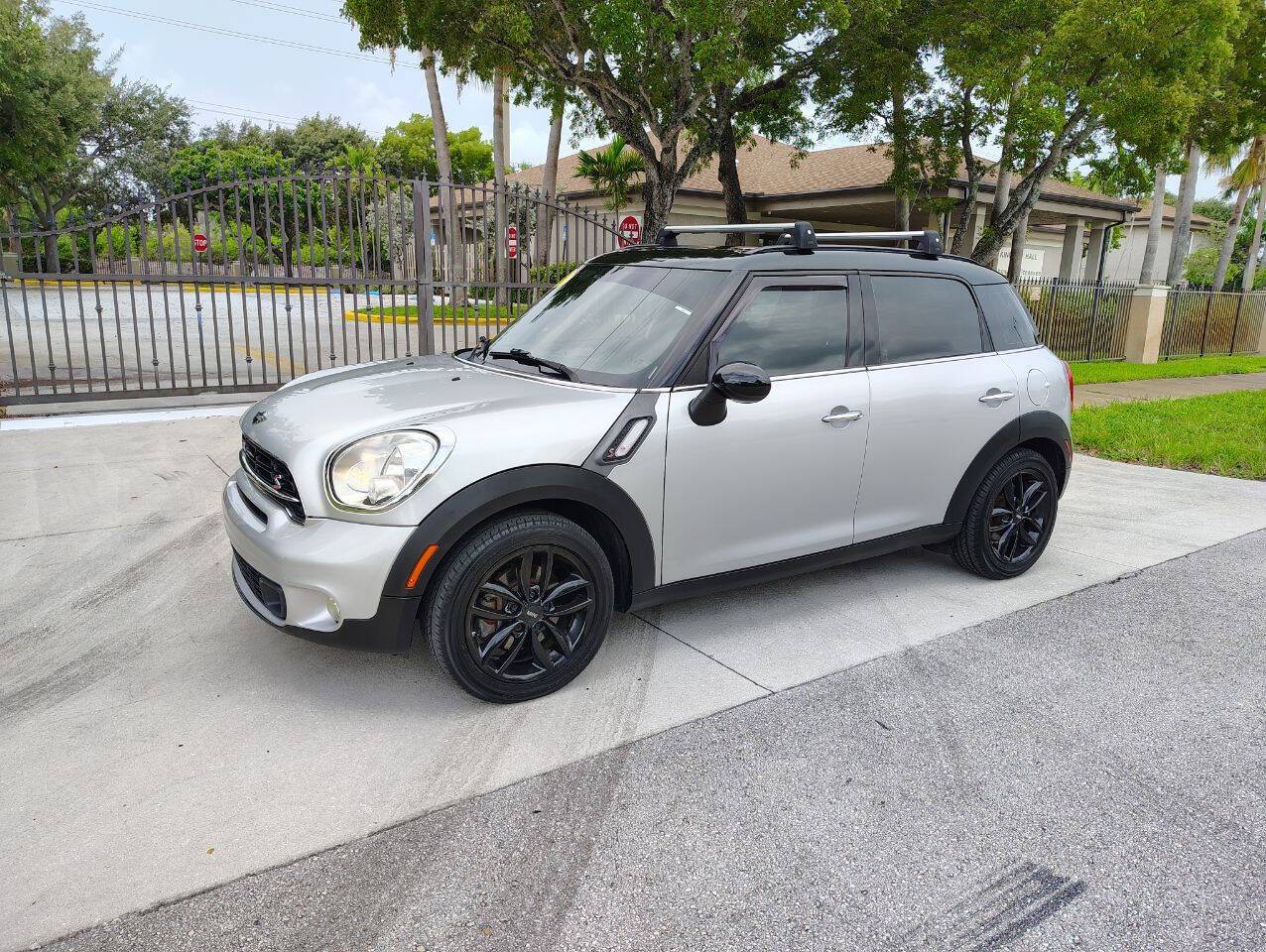 2016 MINI Countryman Cooper S — SUV — 97,375 mi — Pompano Beach, FL