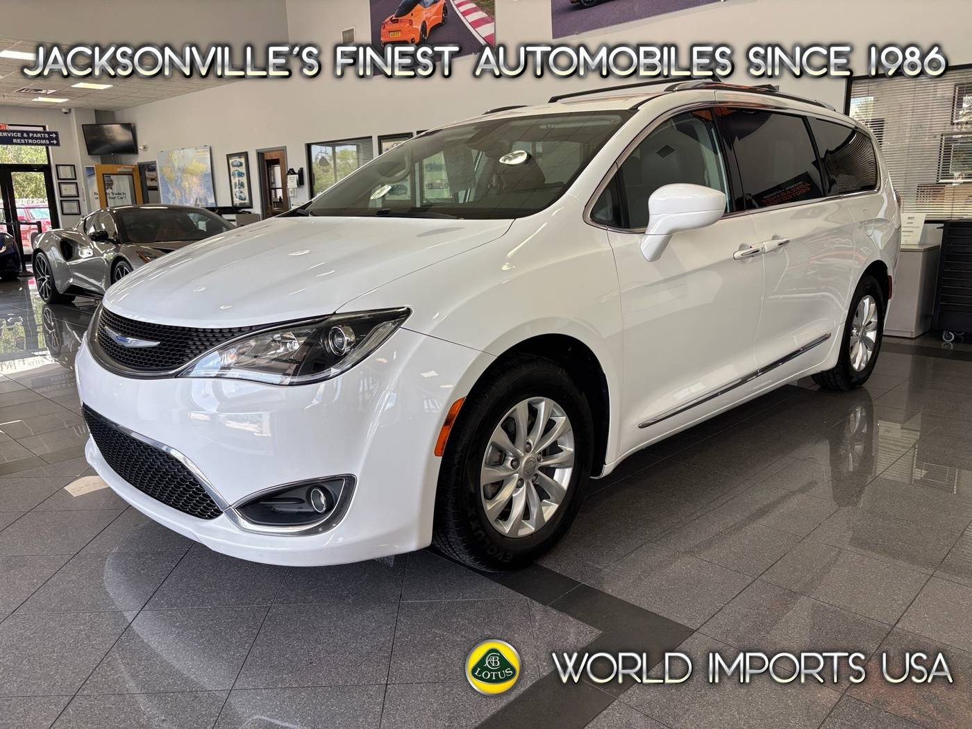 2018 Chrysler Pacifica Touring L — Minivan — 131,664 mi — Jacksonville, FL