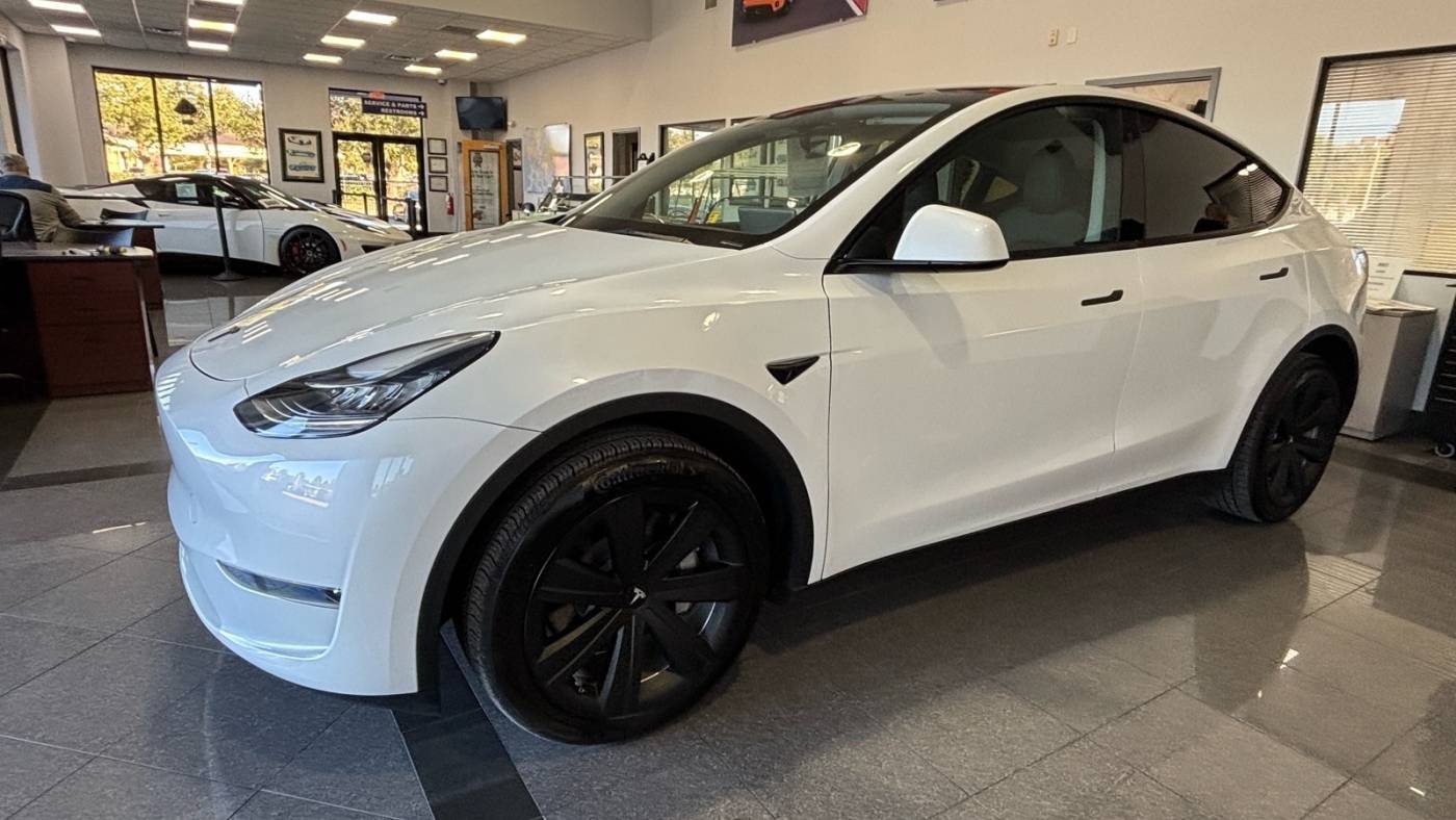 2023 Tesla Model Y Long Range — SUV — 17,600 mi — Jacksonville, FL
