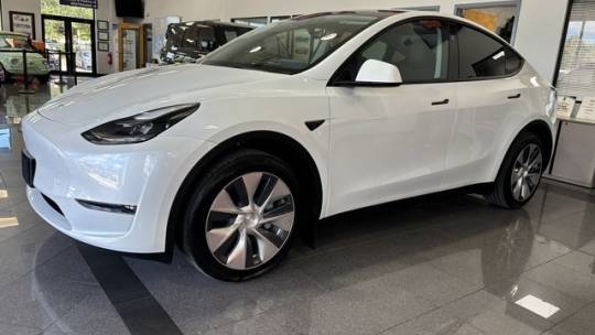 2023 Tesla Model Y Long Range — SUV — 15,100 mi — Jacksonville, FL