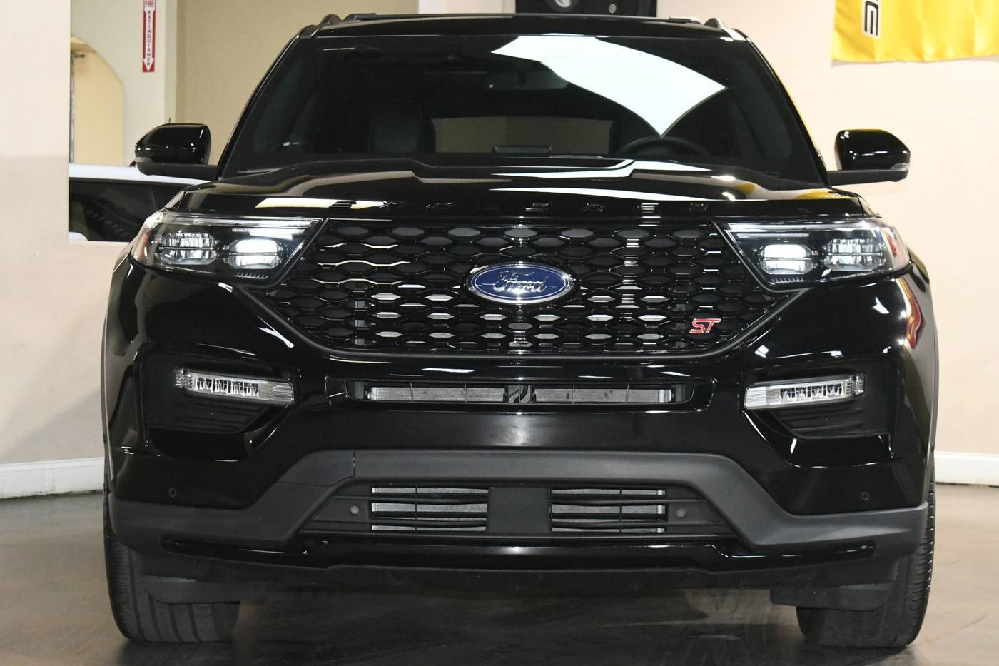 2022 Ford Explorer ST — SUV — 27,397 mi — Tampa, FL