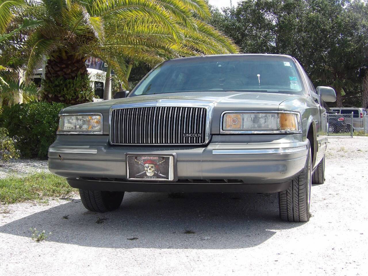 1997 Lincoln Town Car Executive — Sedan — 120,502 mi — Fort Myers, FL