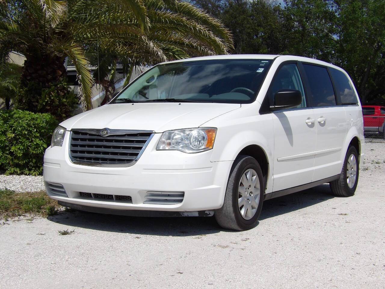 2010 Chrysler Town & Country LX — Minivan — 93,884 mi — Fort Myers, FL
