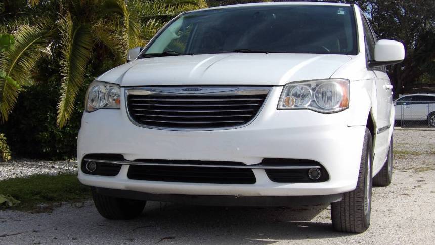 2016 Chrysler Town & Country Touring — Minivan — 100,427 mi — Fort Myers, FL