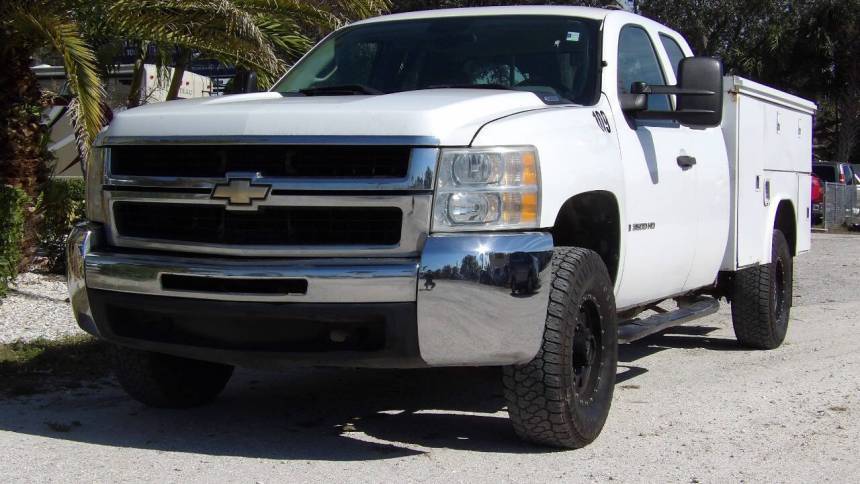 2009 Chevrolet Silverado 3500HD WT — Pickup Truck — 117,877 mi — Fort Myers, FL