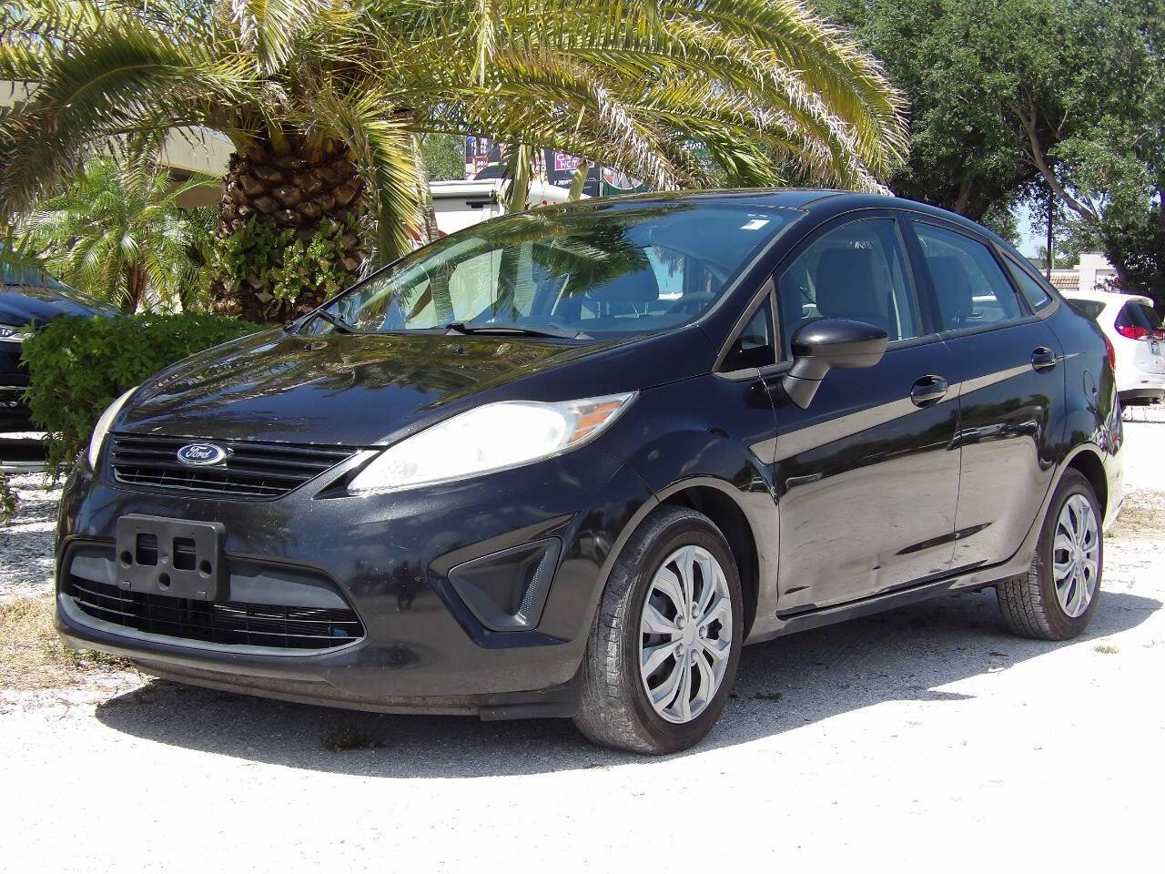2013 Ford Fiesta S — Sedan — 129,085 mi — Fort Myers, FL