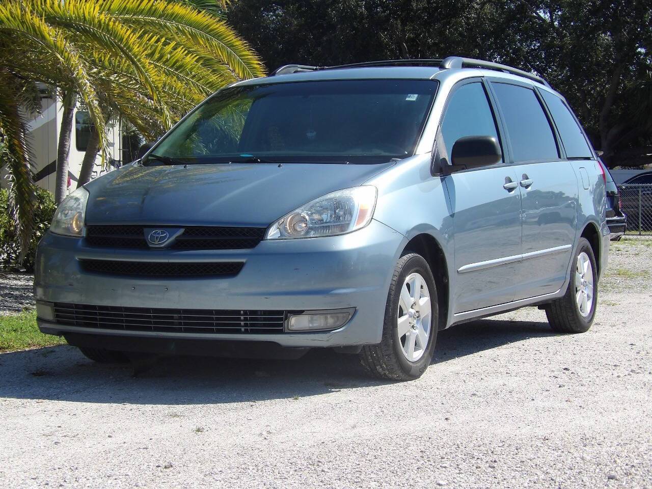 2005 Toyota Sienna XLE — Minivan — 141,974 mi — Fort Myers, FL