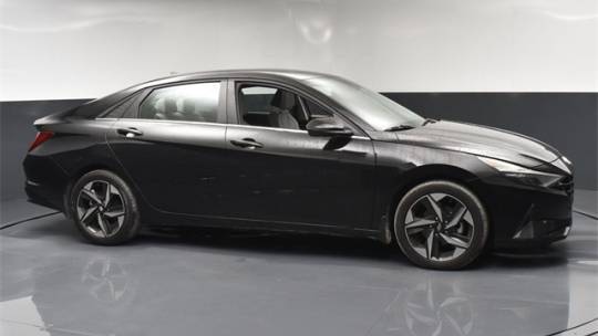 2023 Hyundai Elantra Limited — Sedan — 31,864 mi — Cocoa, FL