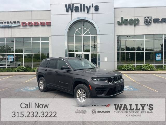 2023 Jeep Grand Cherokee Laredo — SUV — 25,500 mi — Adams, NY