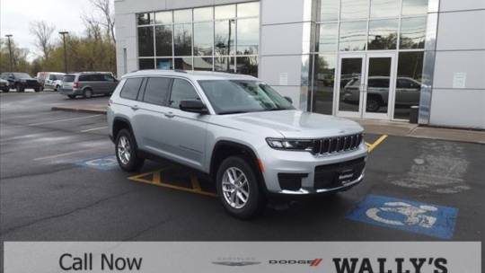 2023 Jeep Grand Cherokee Laredo — SUV — 437 mi — Adams, NY