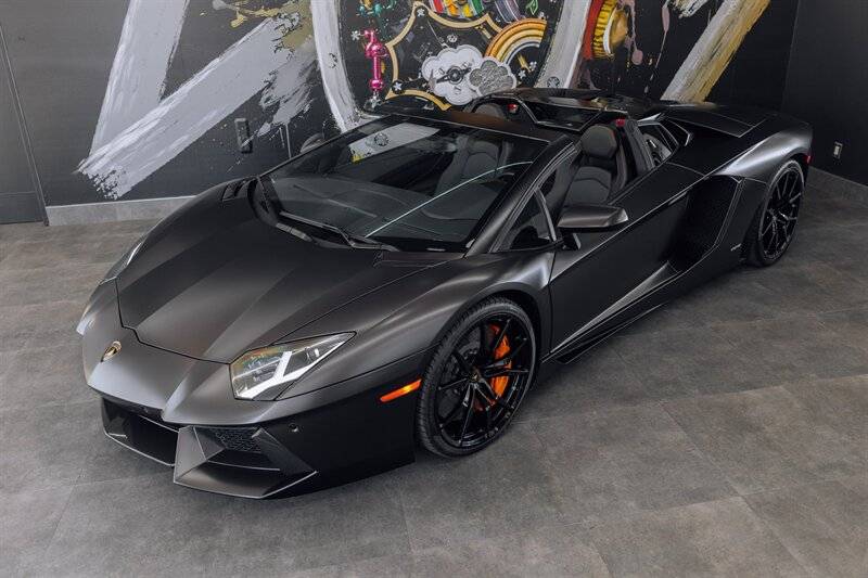 2014 Lamborghini Aventador Standard