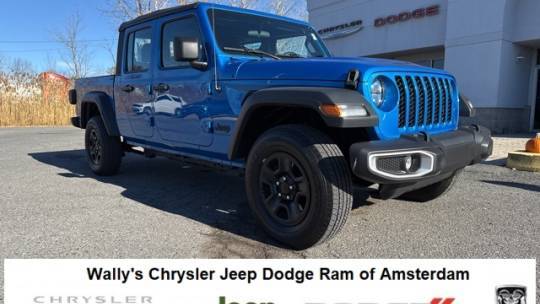 2023 Jeep Gladiator Sport — Pickup Truck — 31,354 mi — Amsterdam, NY