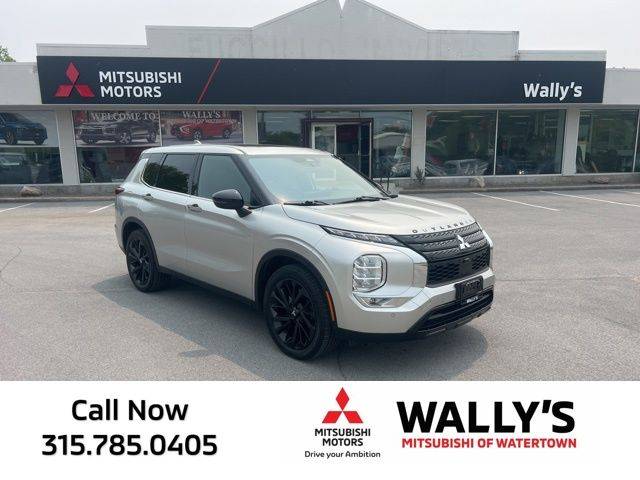 2022 Mitsubishi Outlander Black Edition — SUV — 43,370 mi — Watertown, NY