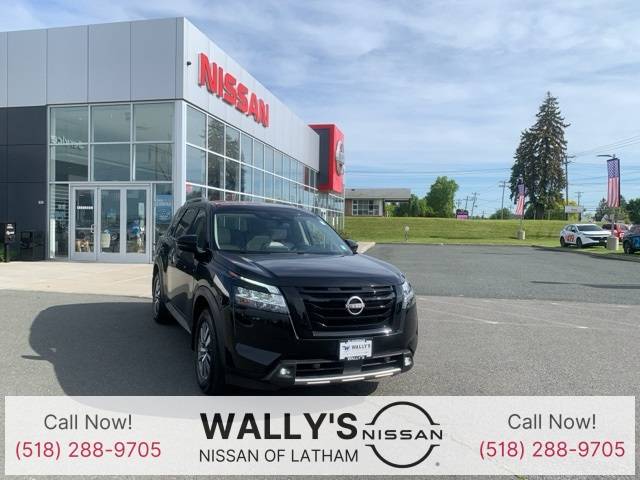 2022 Nissan Pathfinder SL — SUV — 32,700 mi — Latham, NY