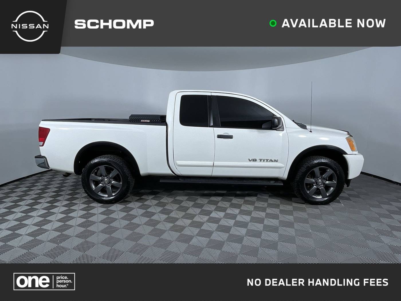 2015 Nissan Titan SV — Pickup Truck — 140,124 mi — Littleton, CO