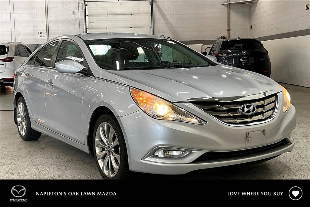 2011 Hyundai Sonata SE — Sedan — 90,552 mi — Oak Lawn, IL