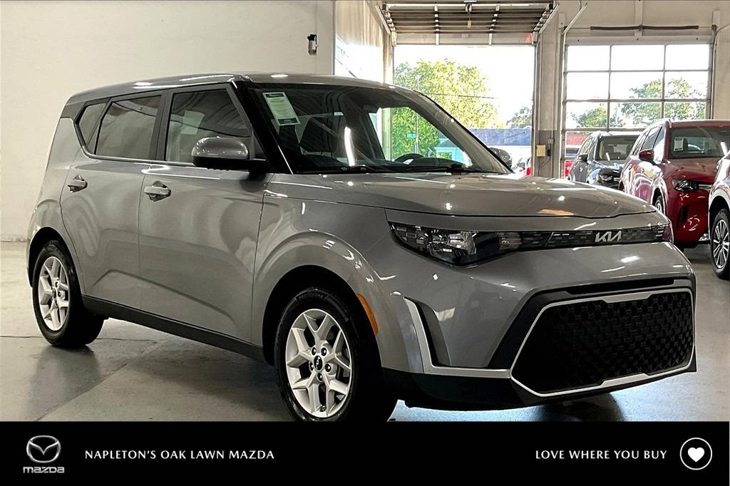 2023 Kia Soul LX — Hatchback — 48,880 mi — Oak Lawn, IL
