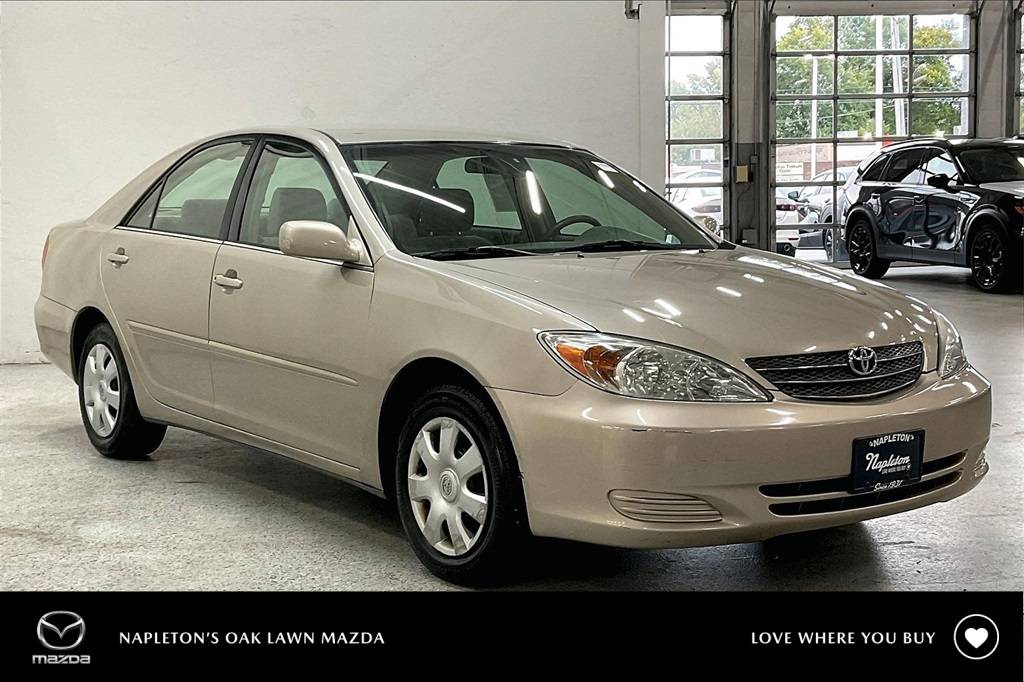 2003 Toyota Camry LE — Sedan — 79,705 mi — Oak Lawn, IL