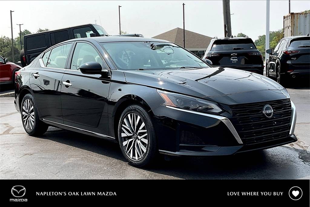2023 Nissan Altima SV — Sedan — 62,204 mi — Oak Lawn, IL