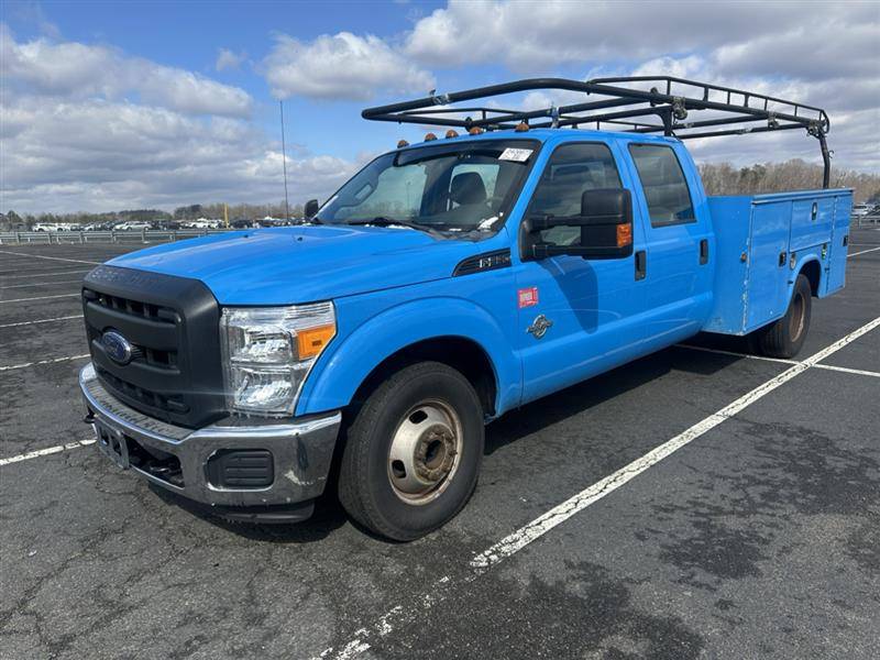 2015 Ford Super Duty F-350 Chassis Cab Lariat — Chassis Cab Truck — 223,175 mi — Spotsylvania, VA