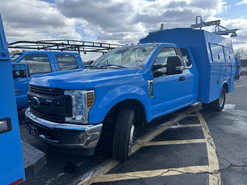 2018 Ford Super Duty F-350 Chassis Cab XL — Chassis Cab Truck — 183,943 mi — Spotsylvania, VA