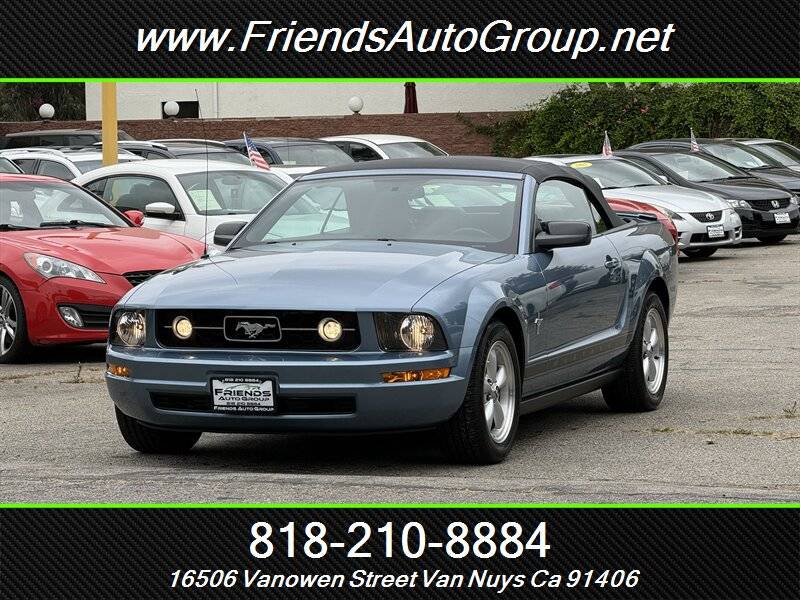 2007 Ford Mustang Deluxe
