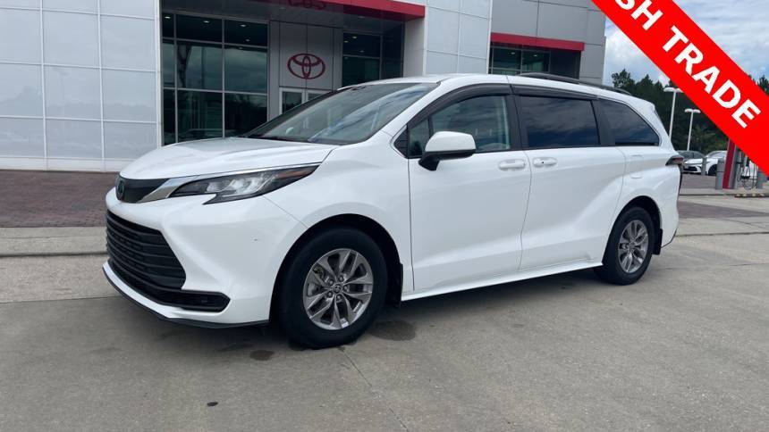 2022 Toyota Sienna LE — Minivan — 92,085 mi — Moss Point, MS