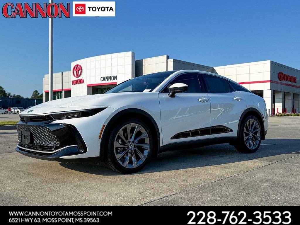 2025 Toyota Crown XLE — Sedan — 10,555 mi — Moss Point, MS