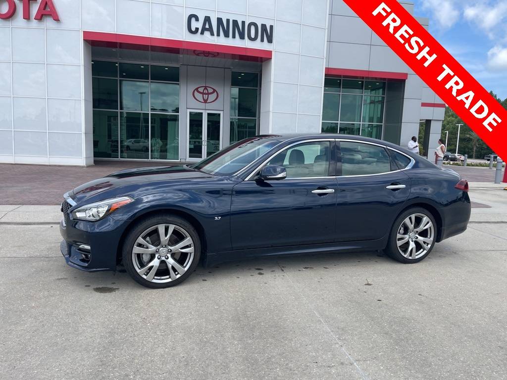 2015 INFINITI Q70 3.7 — Sedan — 99,113 mi — Moss Point, MS