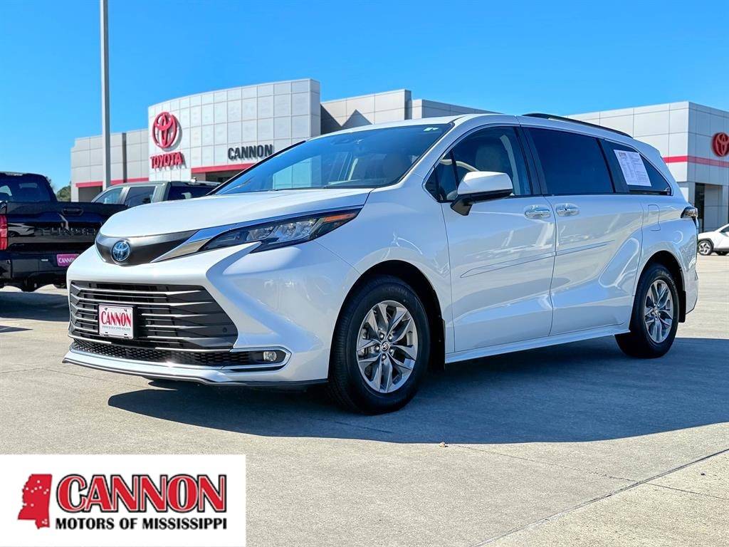 2023 Toyota Sienna XLE — Minivan — 38,823 mi — Moss Point, MS