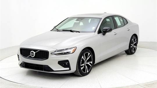2025 Volvo S60 Core — Sedan — 7,731 mi — Chicago, IL