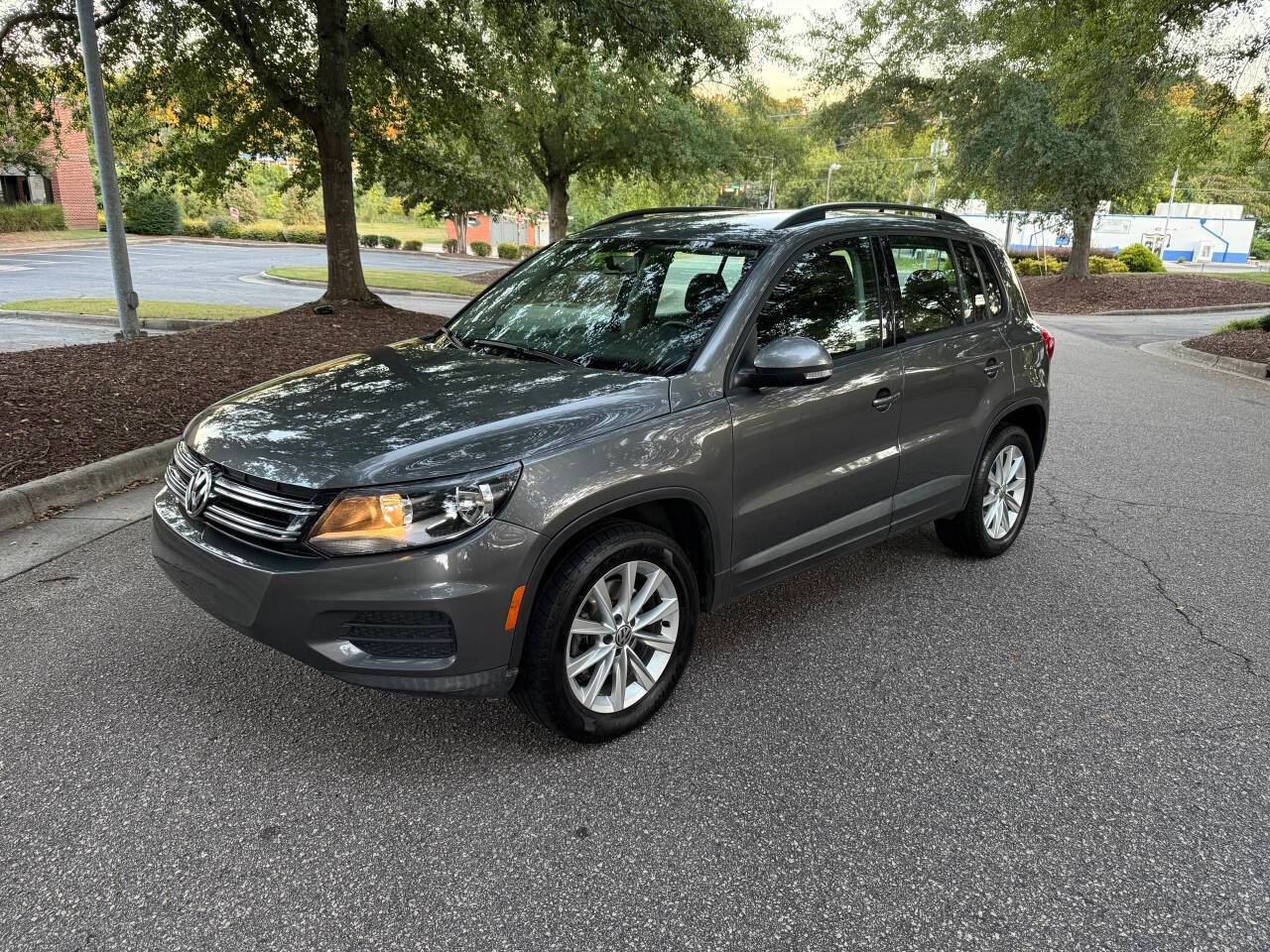 2017 Volkswagen Tiguan Limited — SUV — 101,588 mi — Raleigh, NC
