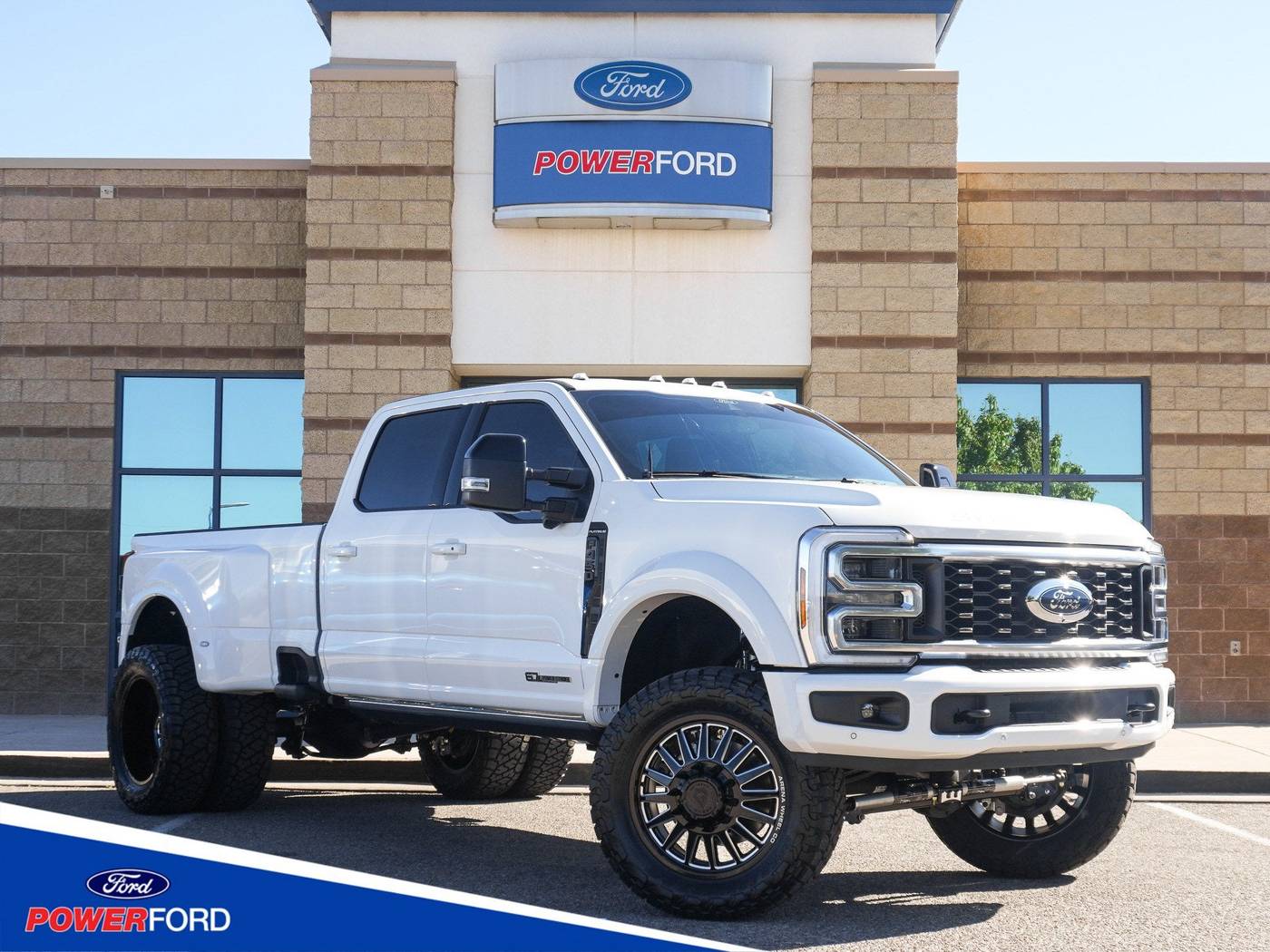 2025 Ford Super Duty F-450 Platinum — Pickup Truck — 17 mi — Albuquerque, NM