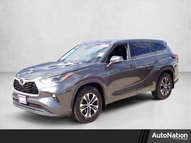 2021 Toyota Highlander XLE — SUV — 36,346 mi — Denver, CO