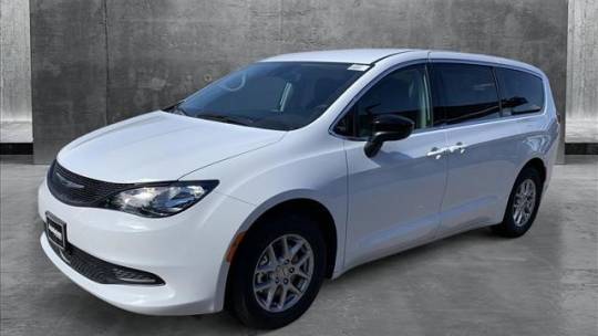 2024 Chrysler Voyager LX