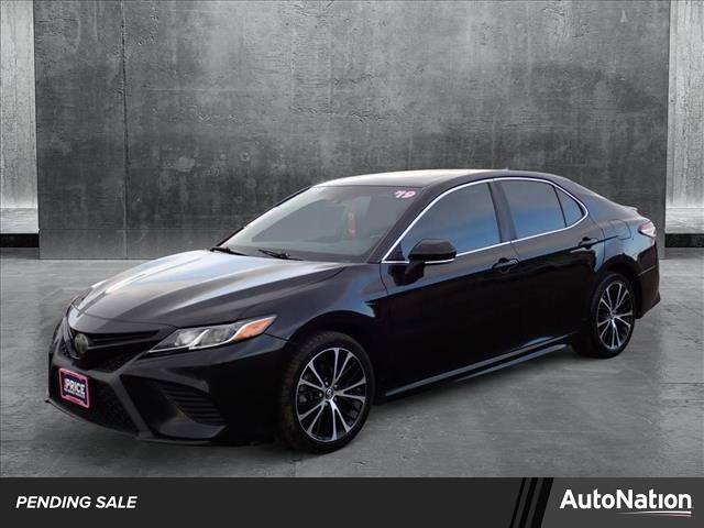 2019 Toyota Camry SE — Sedan — 111,602 mi — Centennial, CO