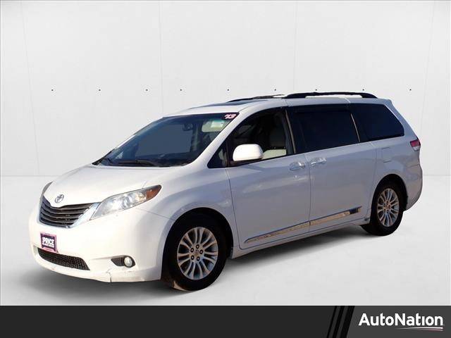 2013 Toyota Sienna XLE — Minivan — 143,858 mi — Centennial, CO