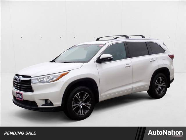 2016 Toyota Highlander XLE — SUV — 143,585 mi — Centennial, CO
