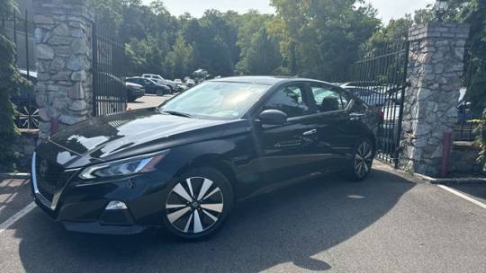 2022 Nissan Altima SV — Sedan — 61,597 mi — Levittown, NY