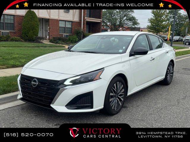 2025 Nissan Altima SV — Sedan — 9,988 mi — Levittown, NY