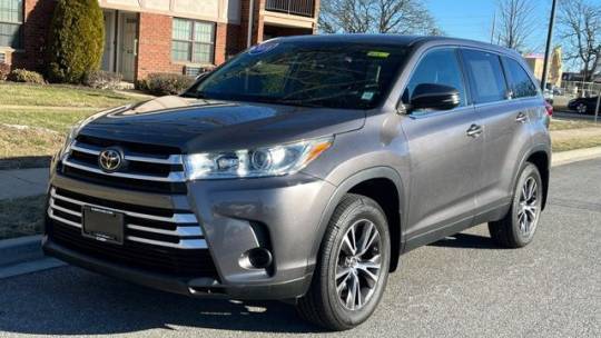 2019 Toyota Highlander LE V6 — SUV — 55,303 mi — Levittown, NY