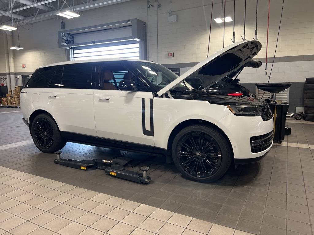 2024 Land Rover Range Rover SE — SUV — 21,314 mi — Clearwater, FL