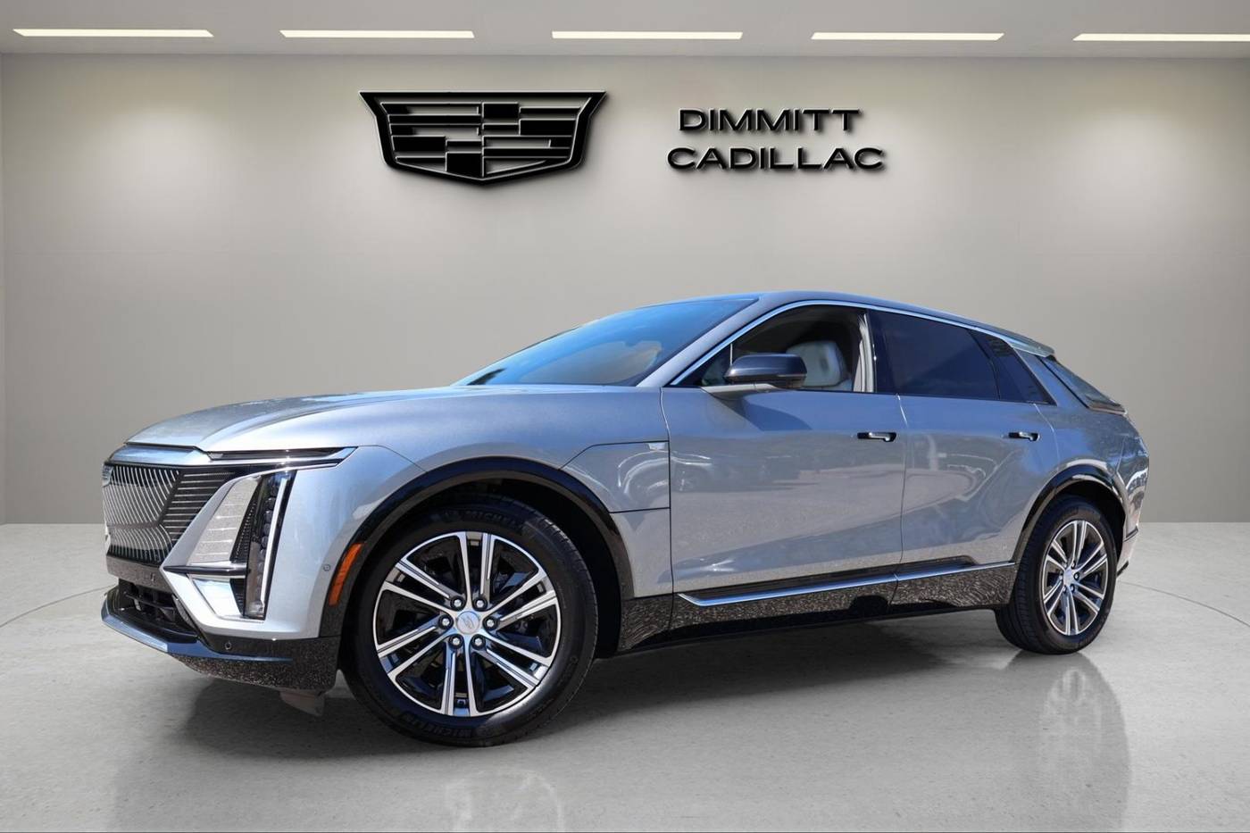 2025 Cadillac LYRIQ Luxury — SUV — 2,378 mi — Clearwater, FL