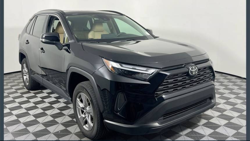 2022 Toyota RAV4 XLE — SUV — 17,938 mi — Clermont, FL