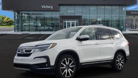 2022 Honda Pilot Touring — SUV — 15,808 mi — Austinburg, OH