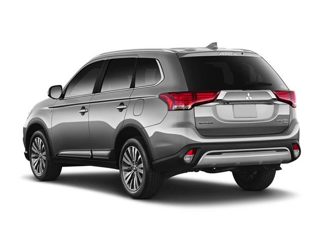 2020 Mitsubishi Outlander SEL — SUV — 121,437 mi — Austinburg, OH