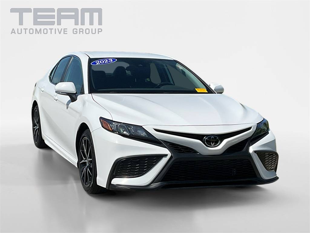2023 Toyota Camry SE — Sedan — 19,157 mi — Swansboro, NC