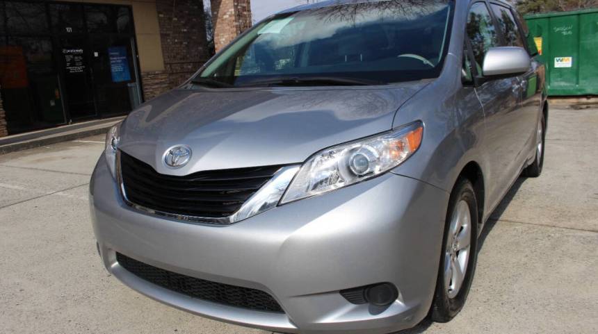 2011 Toyota Sienna LE — Minivan — 48,110 mi — Norcross, GA
