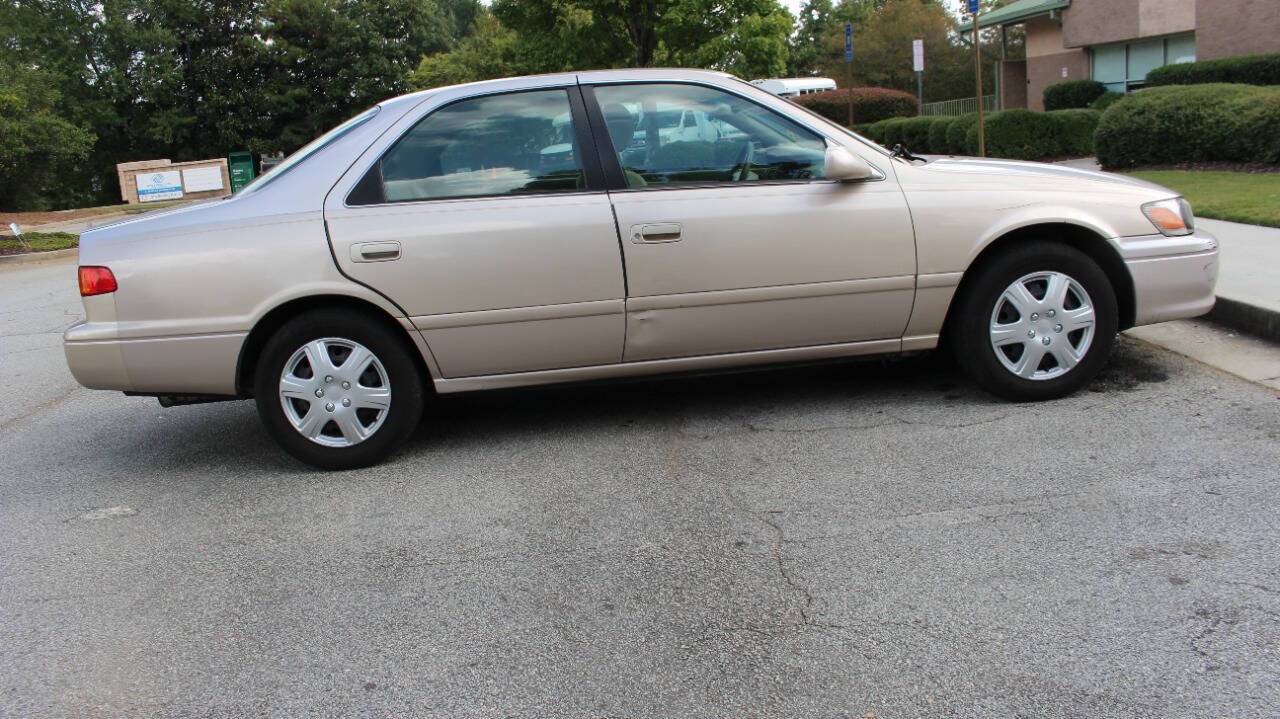 2001 Toyota Camry CE — Sedan — 86,509 mi — Norcross, GA